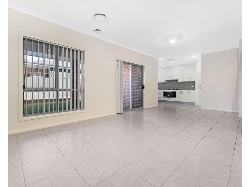 8 Basra Road, Edmondson Park NSW 2174