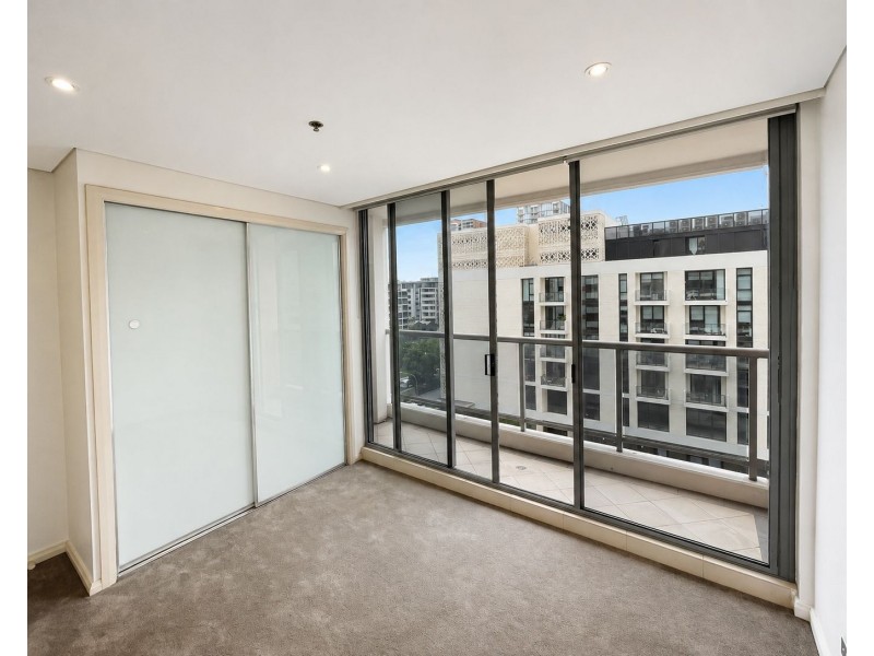 608/6 Lachlan Street, Waterloo NSW 2017