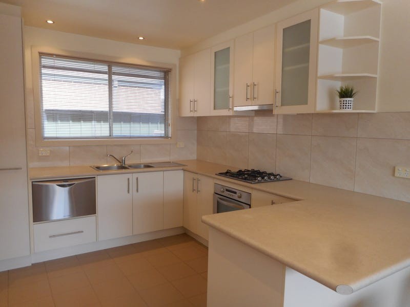 1/9 Moore Avenue, Clayton South VIC 3169