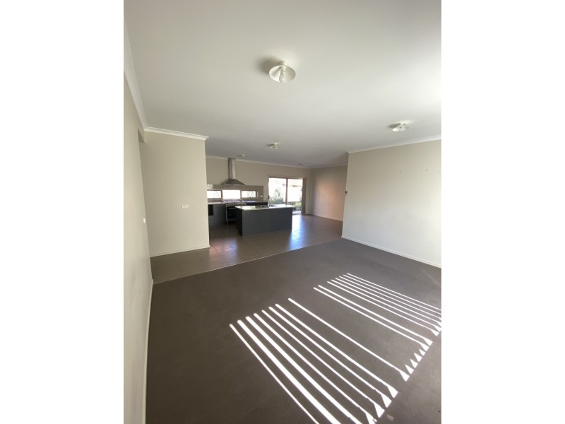 32 Orvieto Street, Coburg North VIC 3058