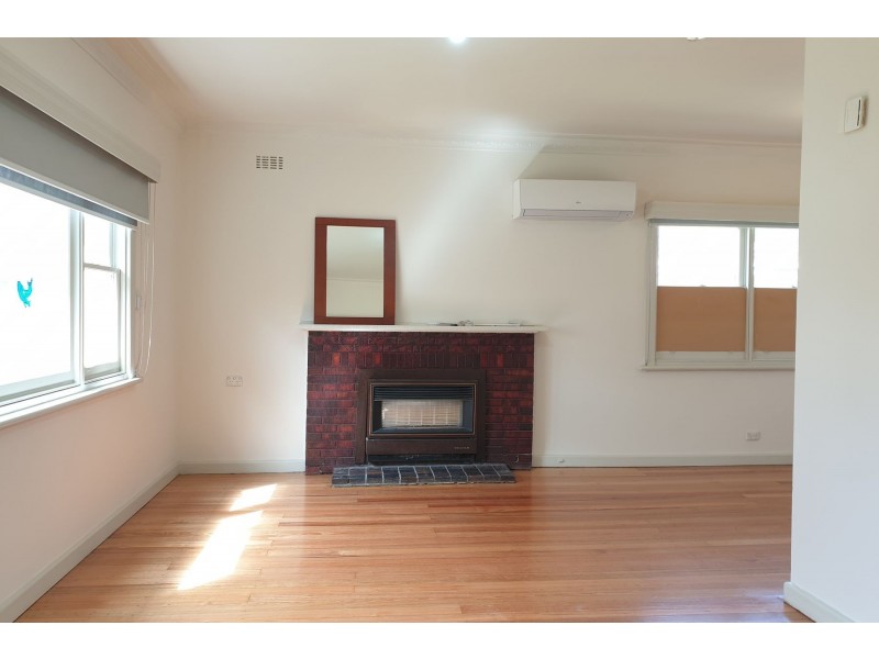 31 Thomas Street, Clayton VIC 3168