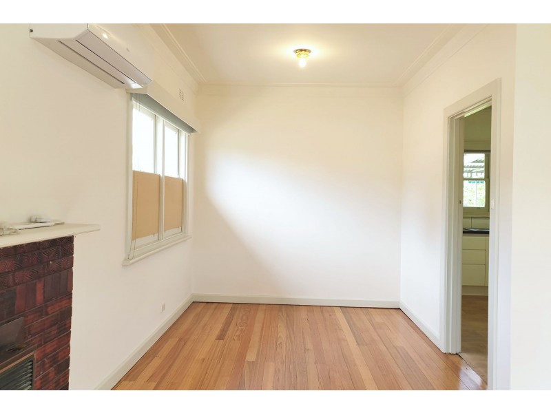 31 Thomas Street, Clayton VIC 3168