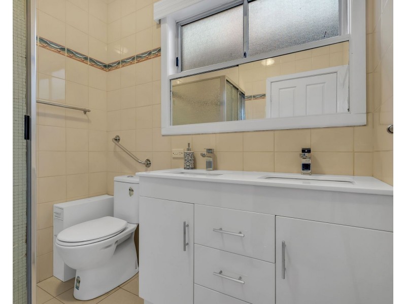 33 Irene Avenue, Coburg North VIC 3058