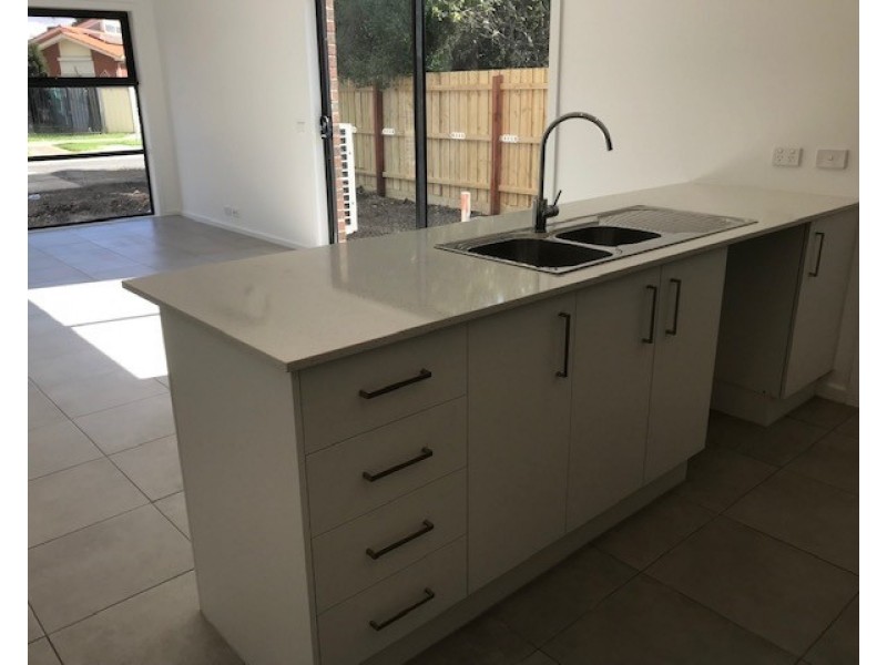 3/34 Cooke Avenue, Sunshine North VIC 3020