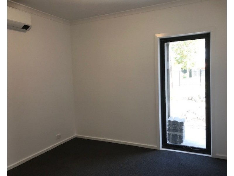 3/34 Cooke Avenue, Sunshine North VIC 3020