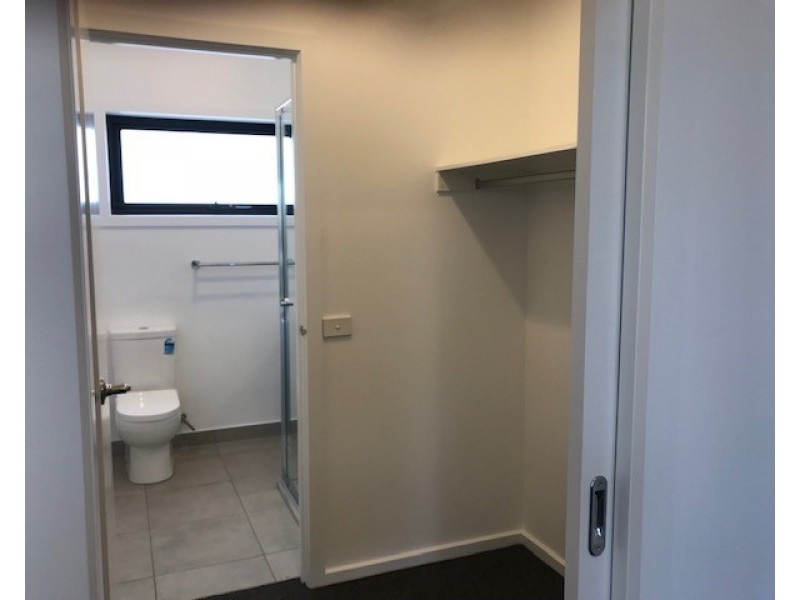 3/34 Cooke Avenue, Sunshine North VIC 3020