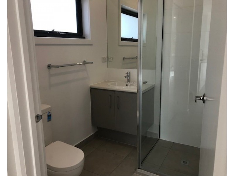 3/34 Cooke Avenue, Sunshine North VIC 3020