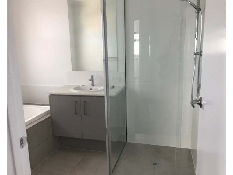 3/34 Cooke Avenue, Sunshine North VIC 3020