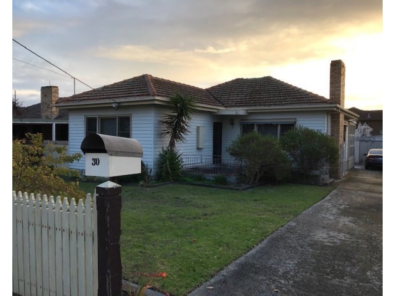 30 Browns Road, Clayton VIC 3168