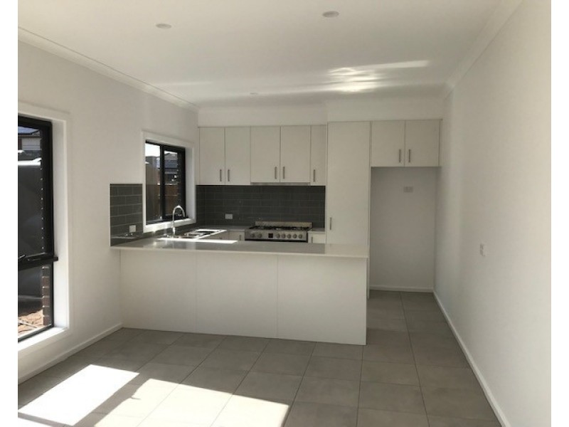 3/34 Cooke Avenue, Sunshine VIC 3020