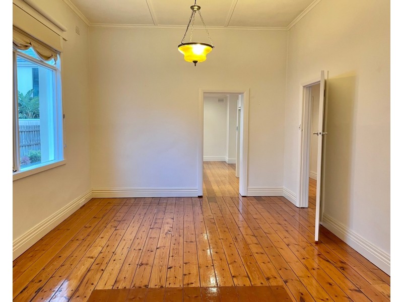 12 Violet Crescent, Brighton East VIC 3187