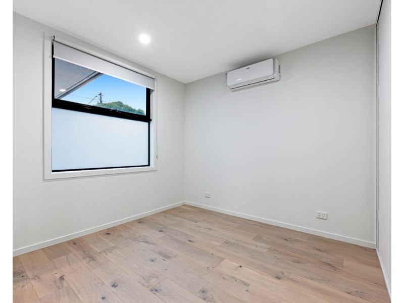 2/290 Hawthorn Road, Caulfield VIC 3162