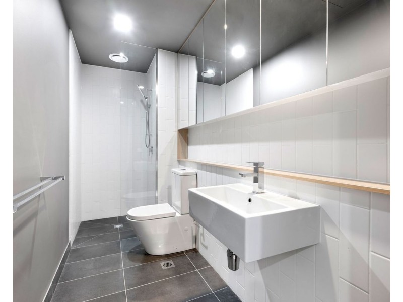 2/290 Hawthorn Road, Caulfield VIC 3162