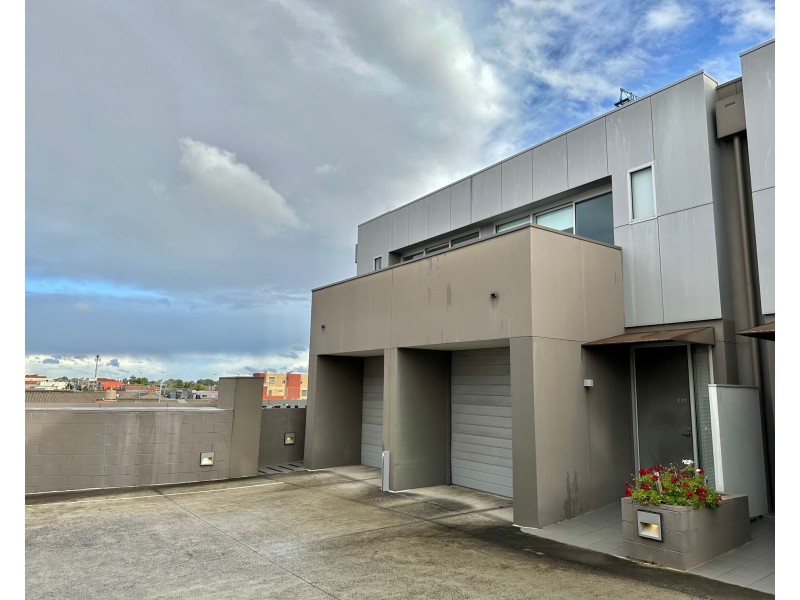 210/285 – 305 Centre Road, Bentleigh VIC 3204