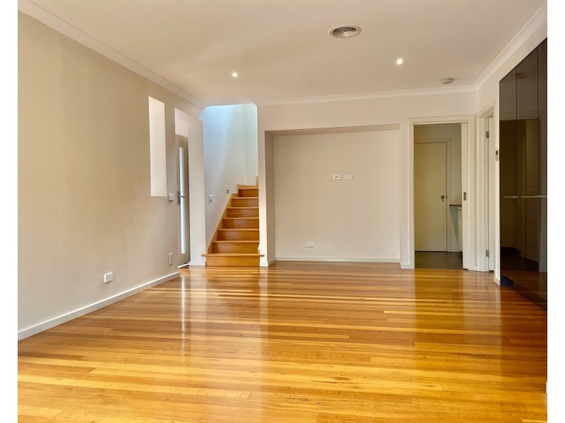 2/1 Eva Street, Clayton VIC 3168