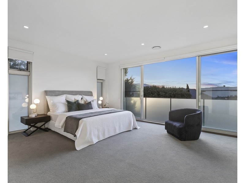 10B Morton Grove, Chelsea VIC 3196