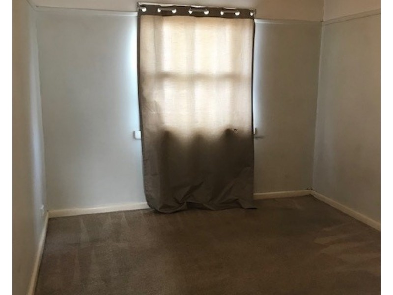 27 Thomas Street, Clayton VIC 3168