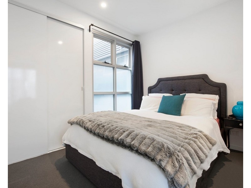 212/33 James Street, Windsor VIC 3181