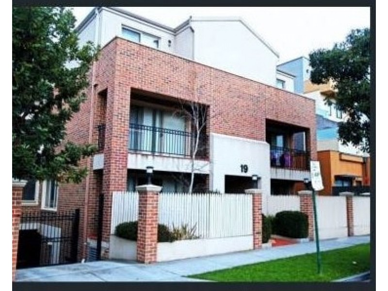 10/19 Cambridge Street, Box Hill VIC 3128