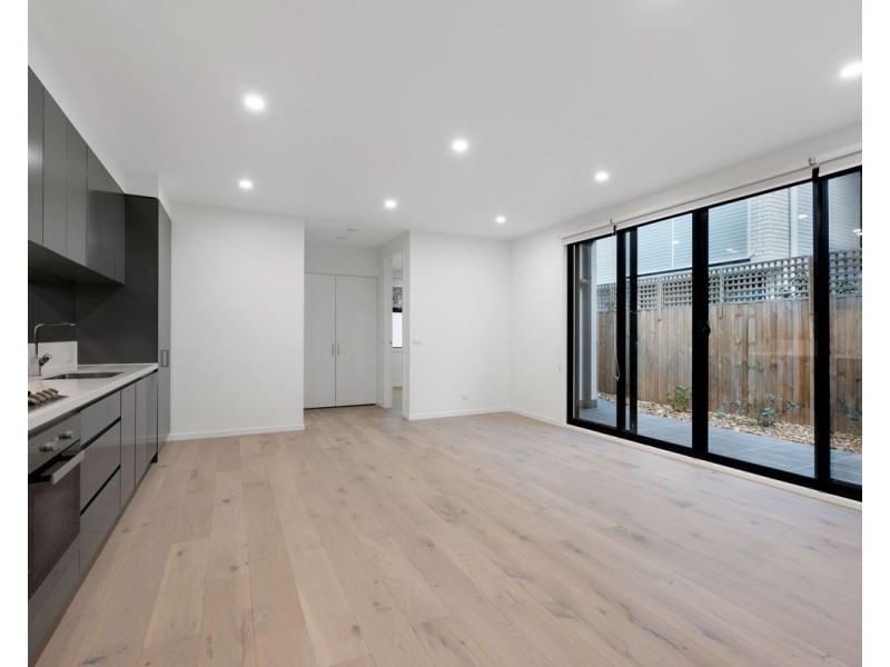 2/290 Hawthorn Road, Caulfield VIC 3162
