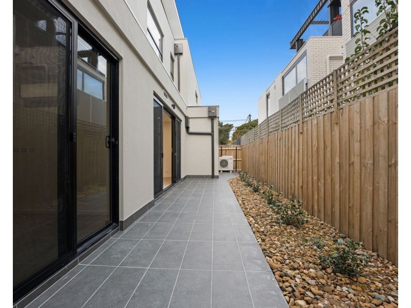 2/290 Hawthorn Road, Caulfield VIC 3162