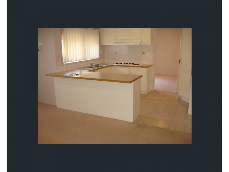 1/4 Hammence Street, Glen Waverley VIC 3150