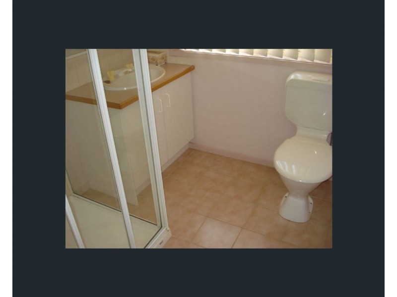 1/4 Hammence Street, Glen Waverley VIC 3150