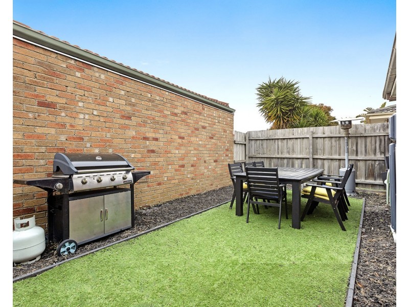 8/15-17 Woodbine Grove, Chelsea VIC 3196