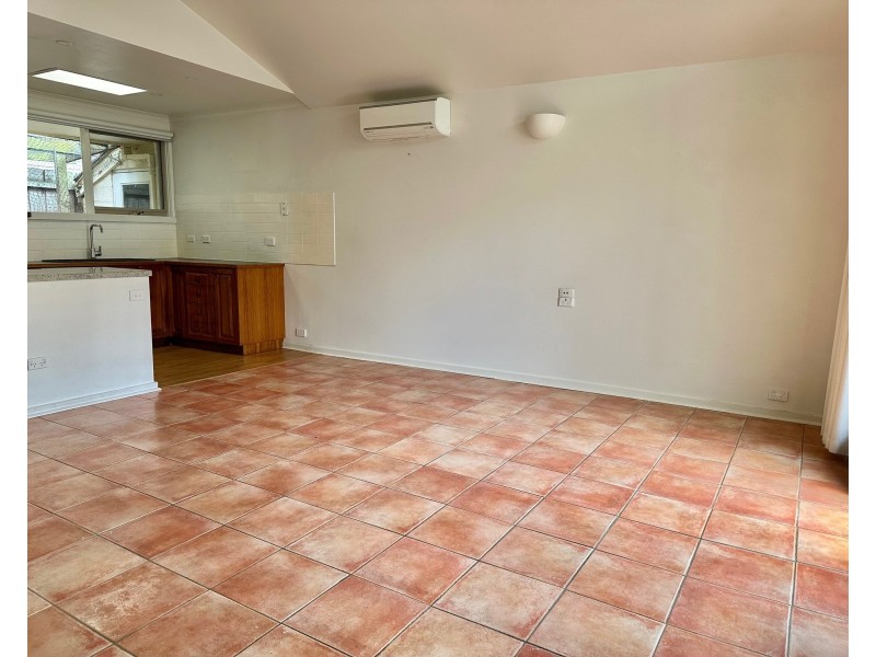 3A Mcindoe Parade, Parkdale VIC 3195