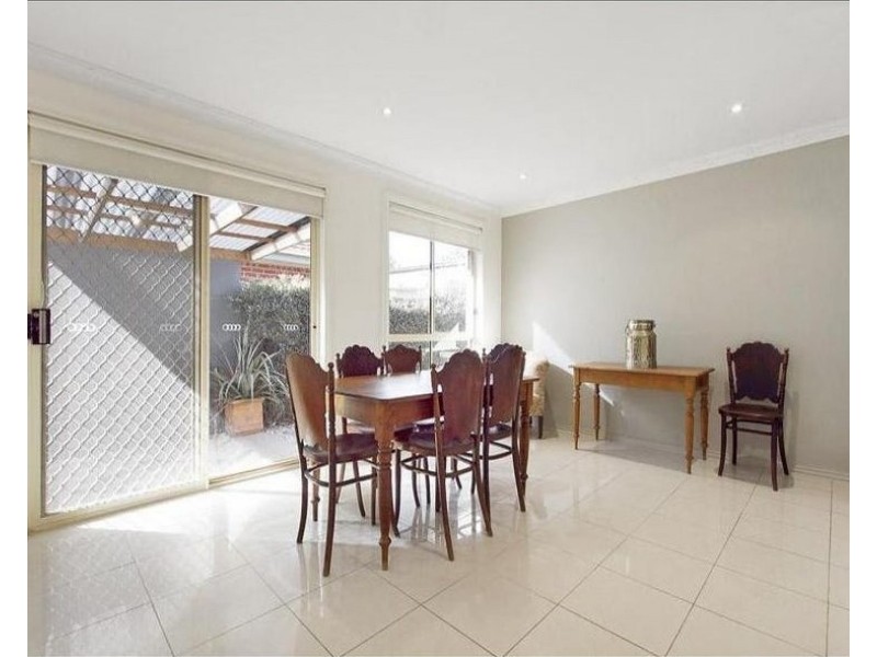 14B Winbirra Parade, Ashwood VIC 3147