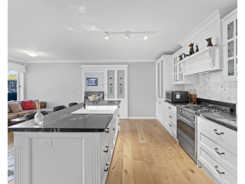 12 Sandstone Island Circle, Bittern VIC 3918