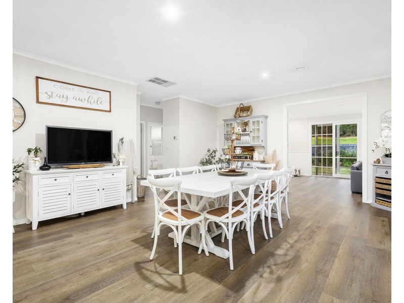 11 Woolmer Court, Frankston South VIC 3199