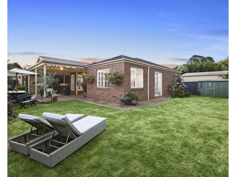 11 Woolmer Court, Frankston South VIC 3199