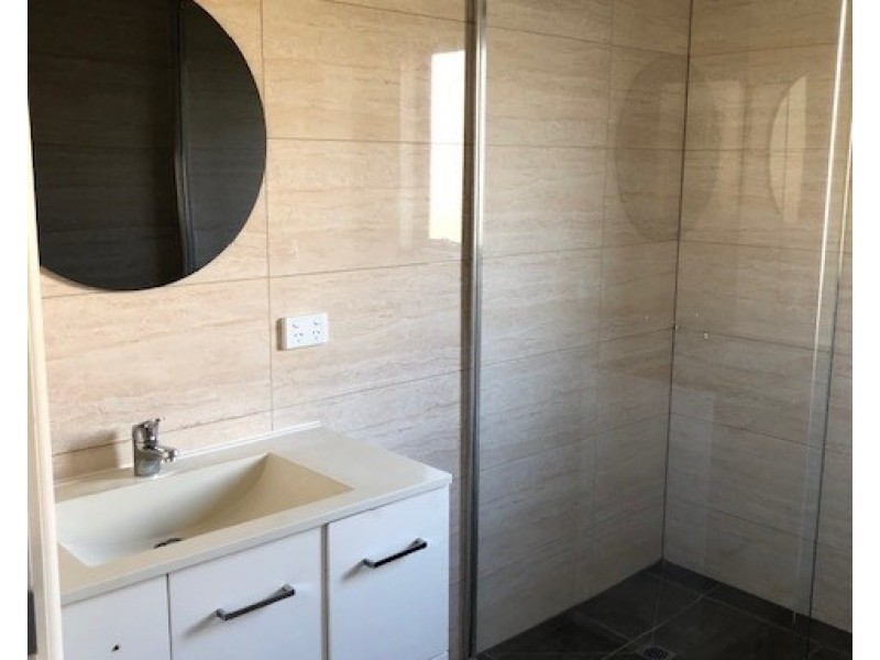 22 Thomas Street, Clayton VIC 3168