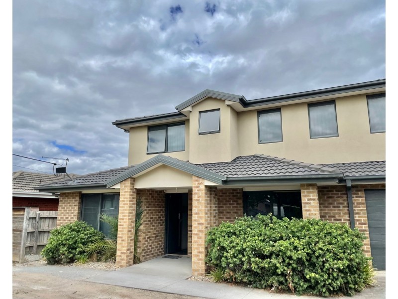 STUDIO APARTMENT/8 Florence Avenue, Clayton VIC 3168