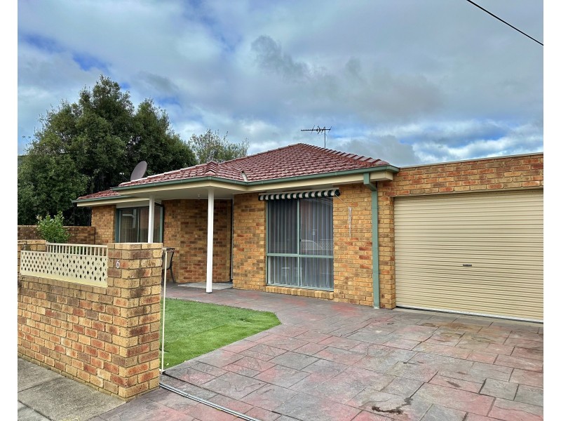 2/6 Olive Street, Clayton South VIC 3169