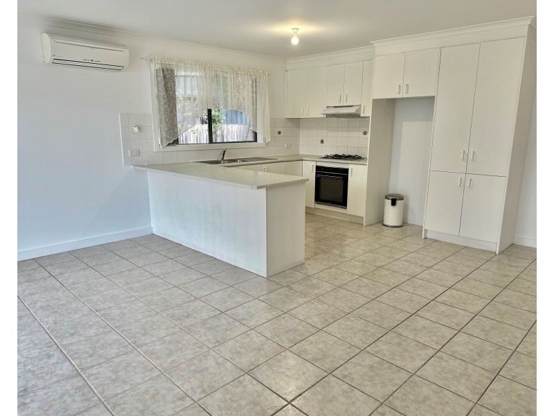 2/6 Olive Street, Clayton South VIC 3169