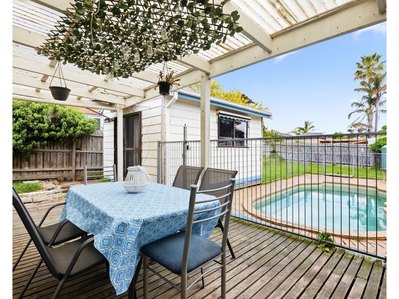 30 Seaview Avenue, Mornington VIC 3931