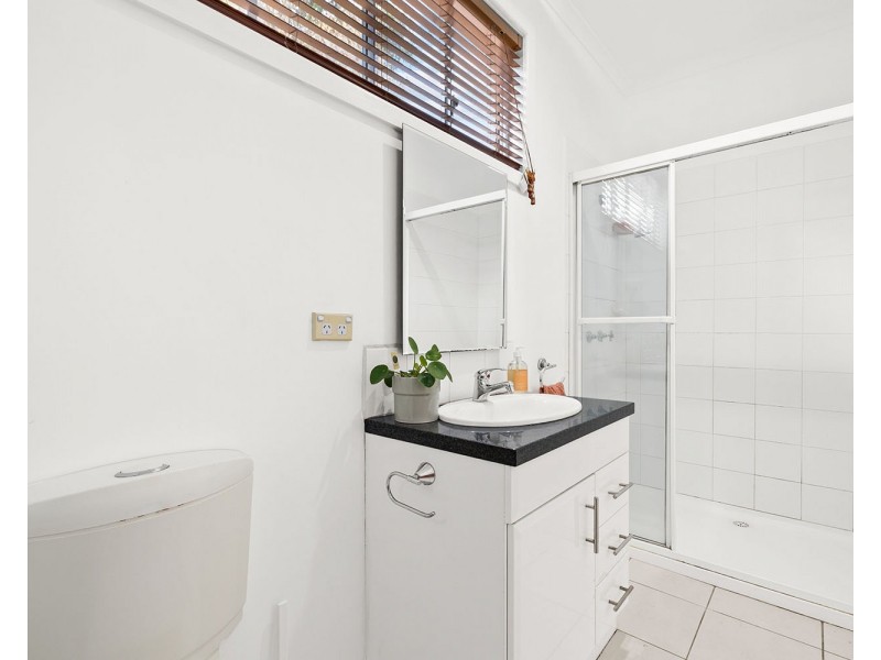 16 Royal Road, Bonbeach VIC 3196