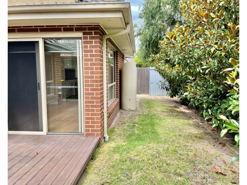 2/1 Eva Street, Clayton VIC 3168