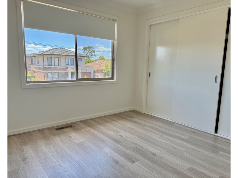 1/14 Manoon Road, Clayton South VIC 3169