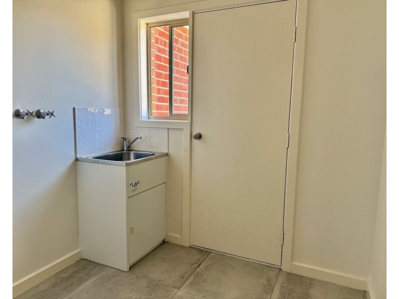 1/14 Manoon Road, Clayton South VIC 3169