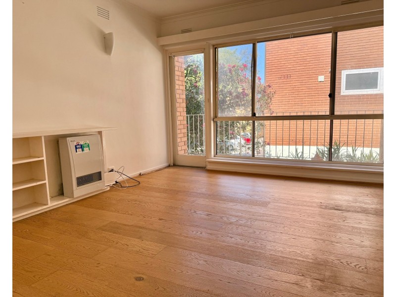 15/21-23 Tiuna Grove, Elwood VIC 3184