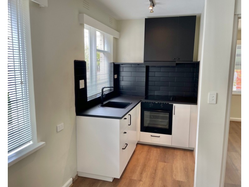 6/231 Dandenong Road, Windsor VIC 3181