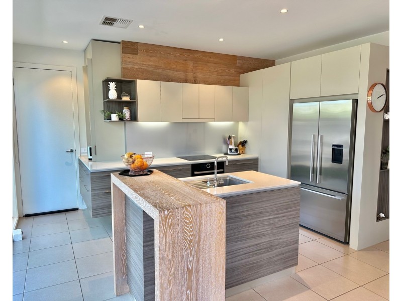 10B Nabilla Avenue, Seaford VIC 3198