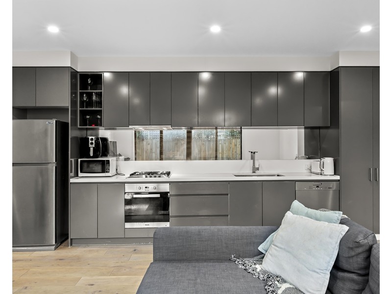 2/290 Hawthorn Road, Caulfield North VIC 3161