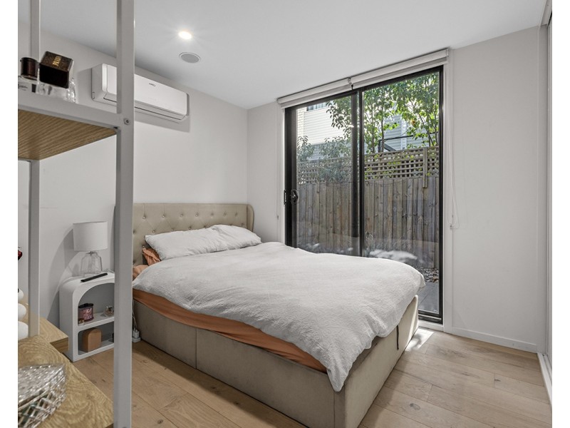 2/290 Hawthorn Road, Caulfield North VIC 3161