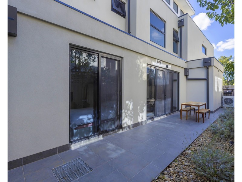 2/290 Hawthorn Road, Caulfield North VIC 3161
