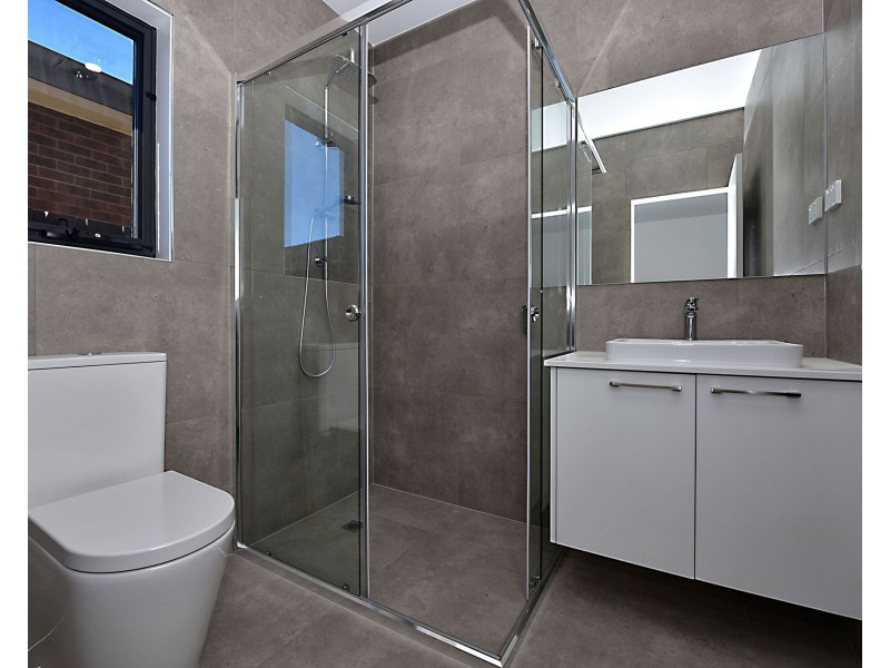 2/8 Myriong Street, Clayton VIC 3168