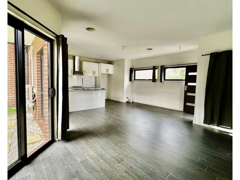 2/23 Larbert Road, Noble Park VIC 3174